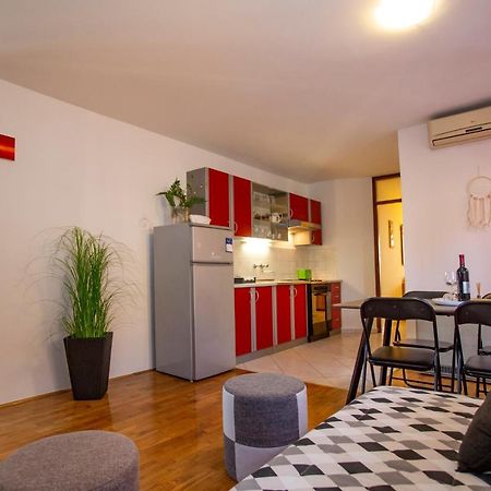 Apartment Kika Pula Exterior foto